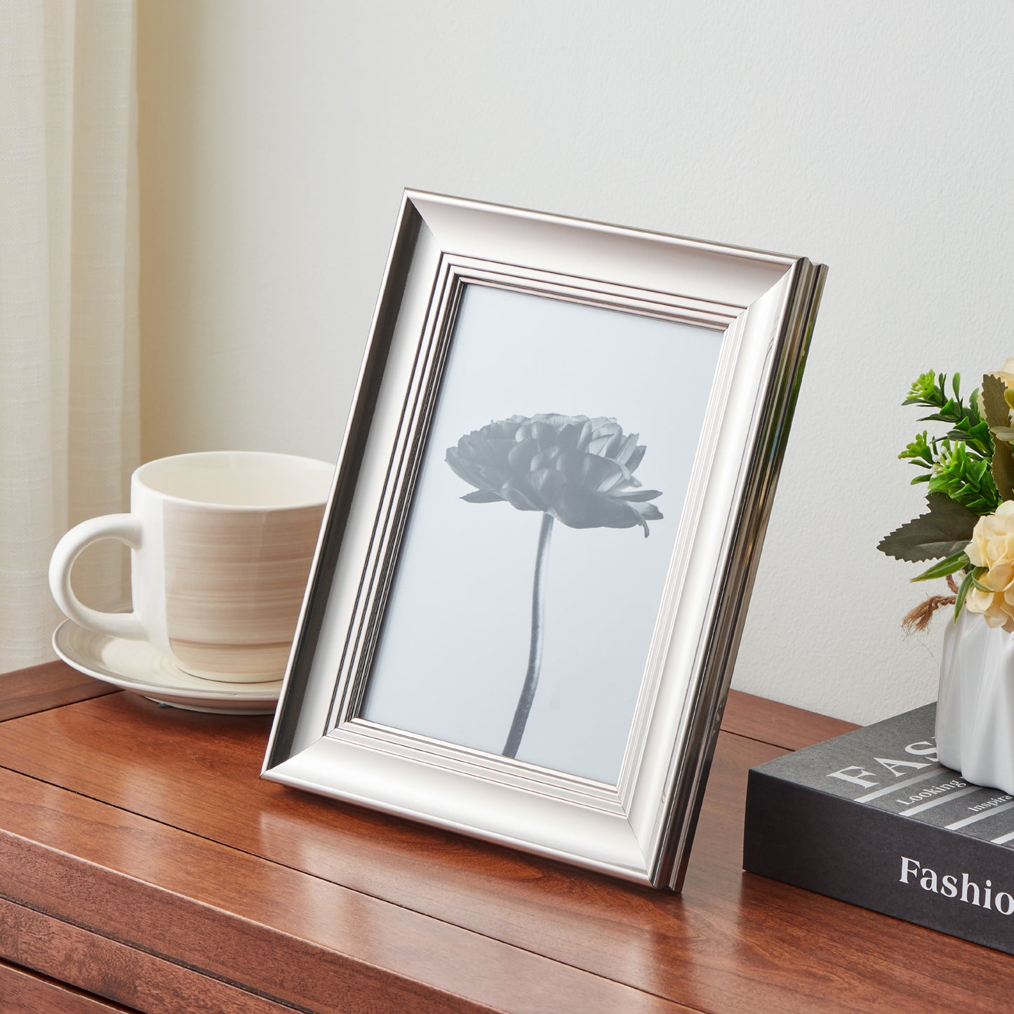 Renabie Chrome Frame
