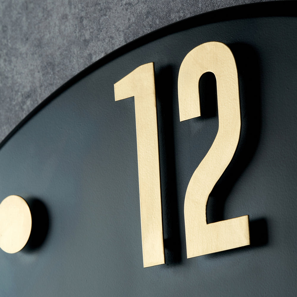 Black and Gold Metal Retro Wall Clock