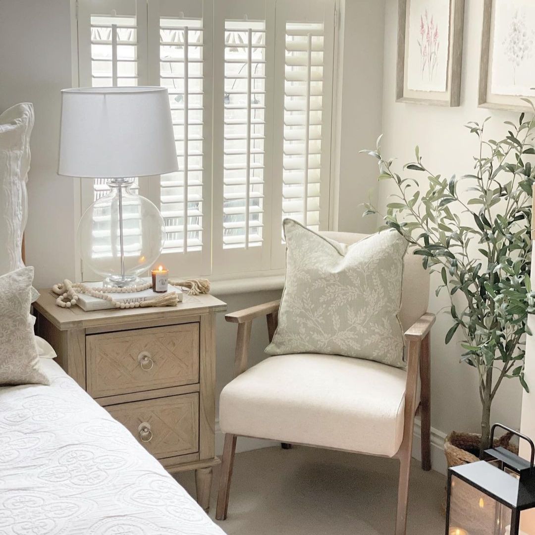 Gideon White & Clear Glass Table Lamp
