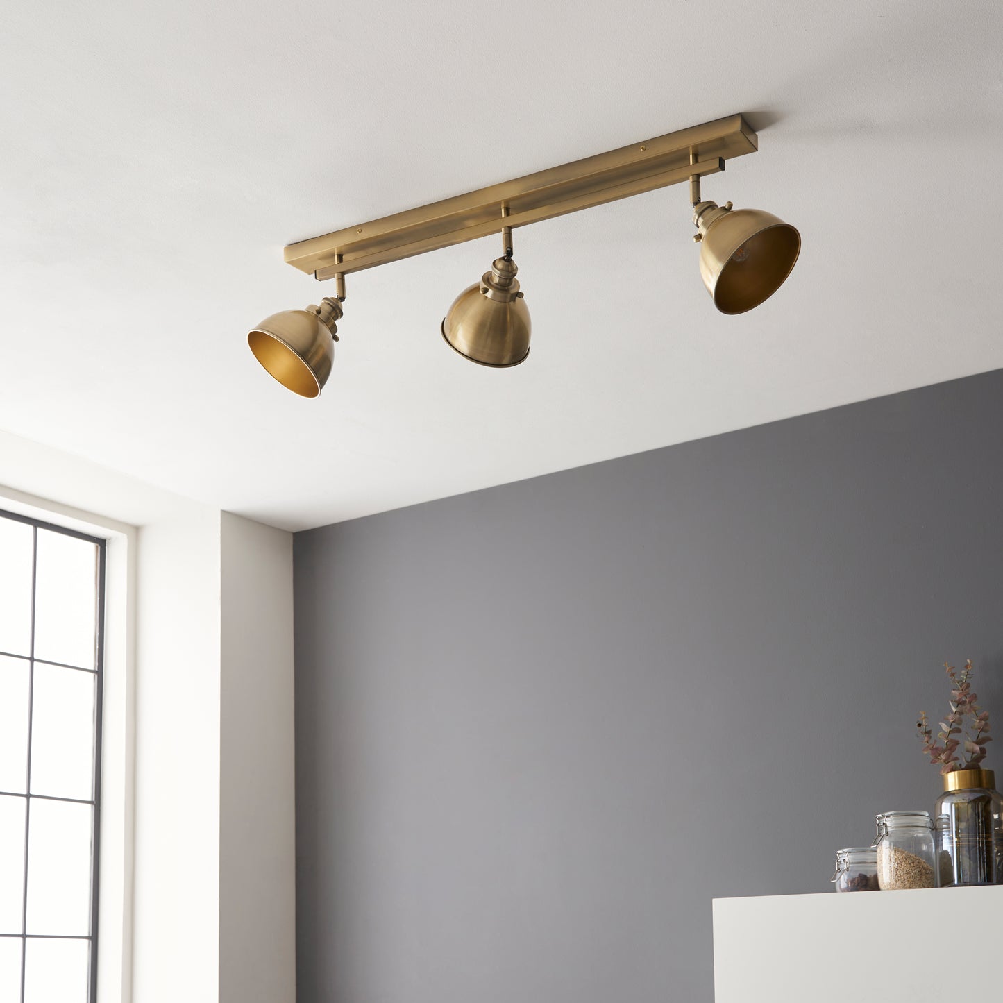 Wyatt 3 Spotlight Ceiling Bar