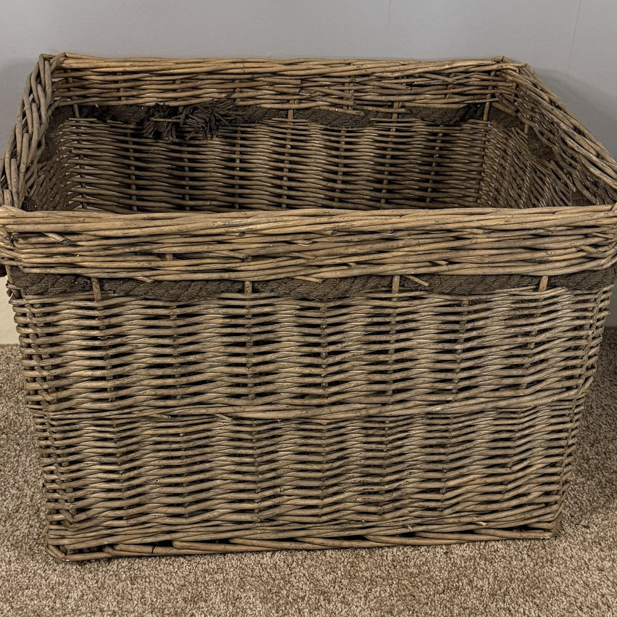Wovenhill Wicker Grey Wash Storage Basket with Lining