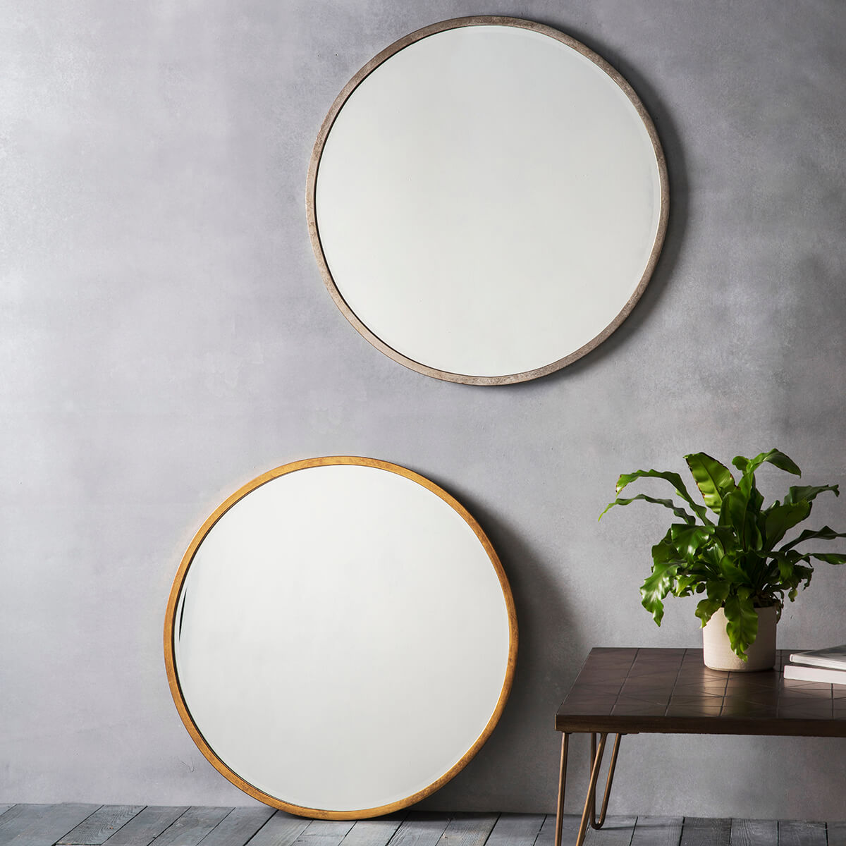Higgins Round Antique Gold Mirror