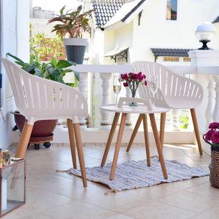 A Guide to Garden Furniture by Pagazzi