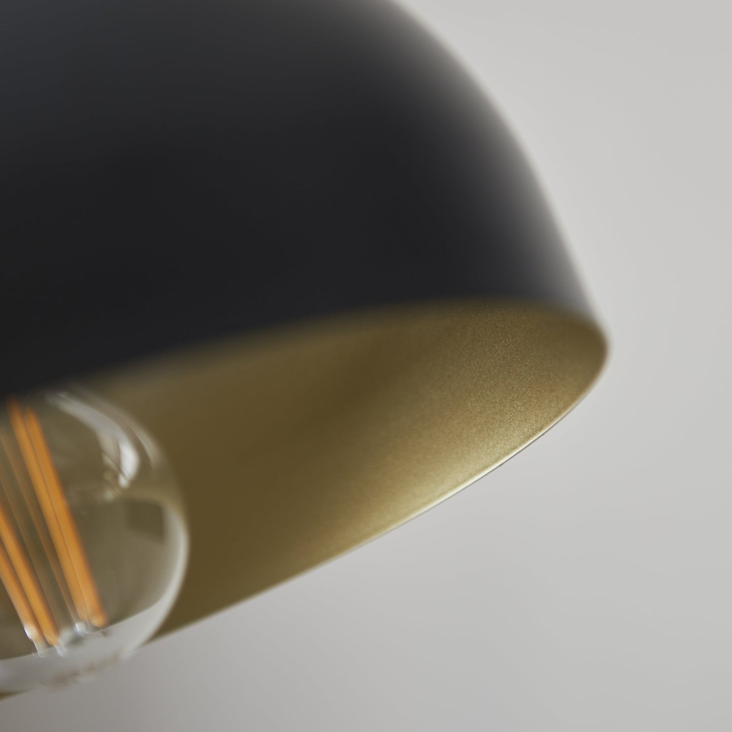Brair Floor Lamp Black