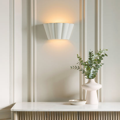 Babylon Scalloped Ceramic Wall Washer Light
