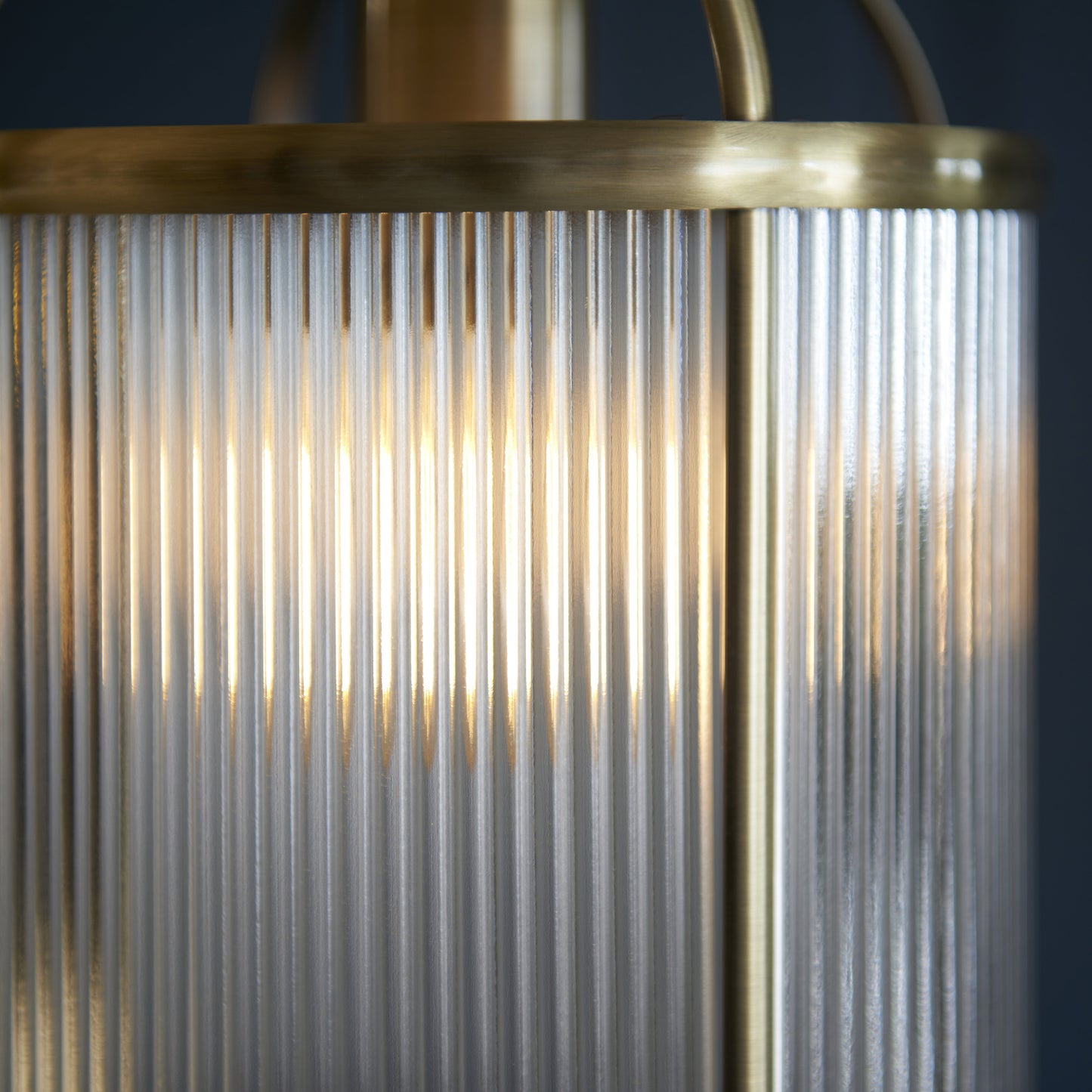 Lambeth Ribbed Pendant Antique Brass