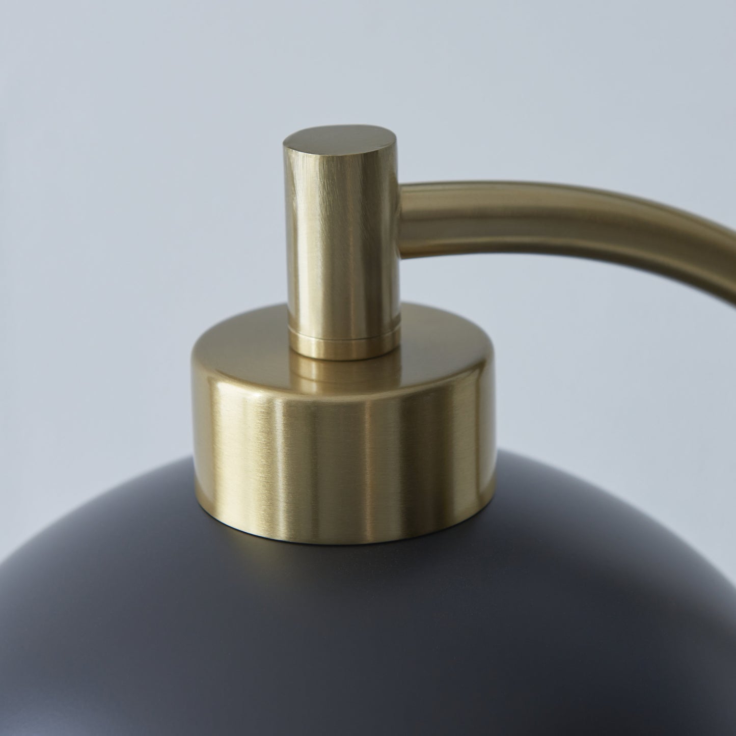 Buchanan Table Lamp Gold