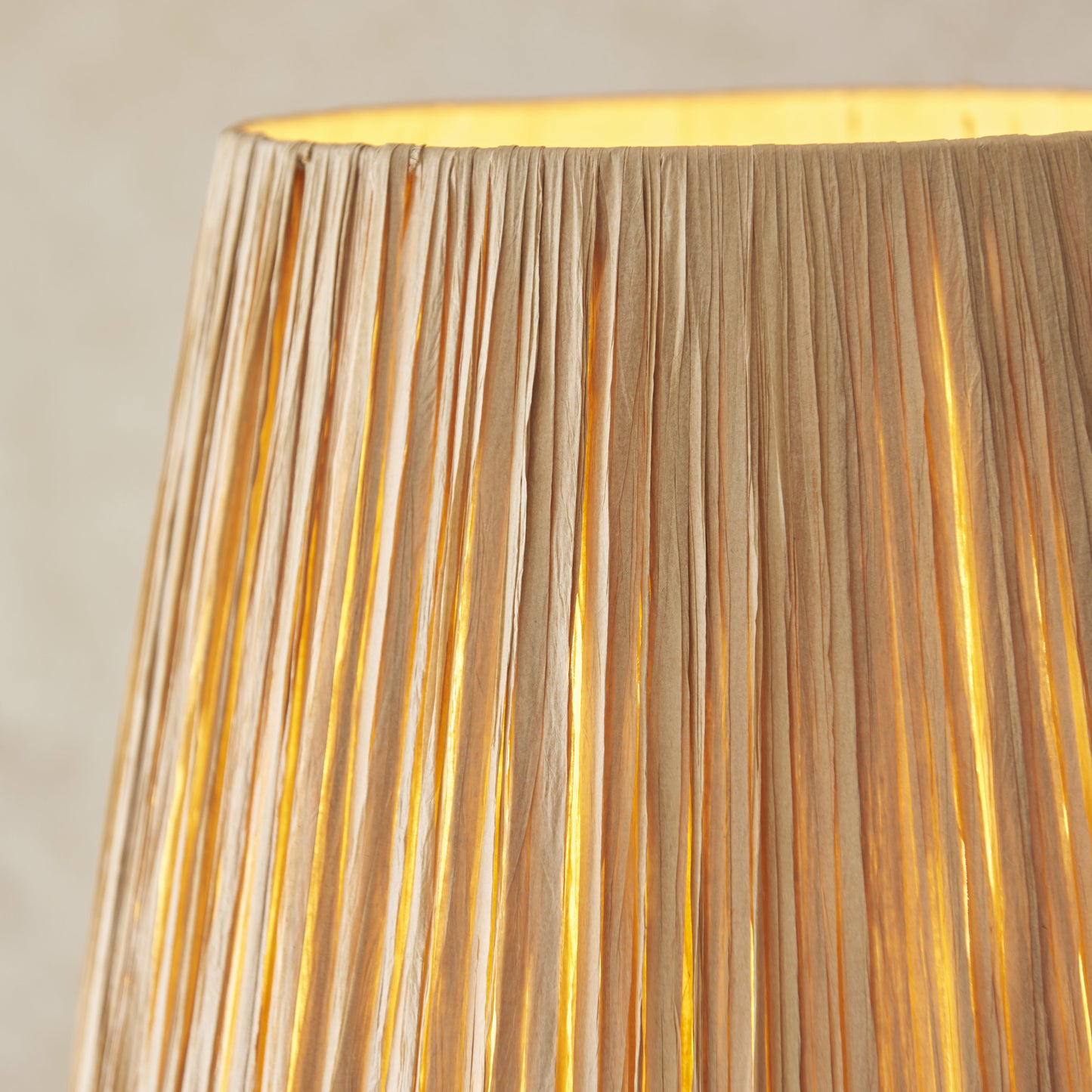 Wriggle Floor Lamp Black Raffia