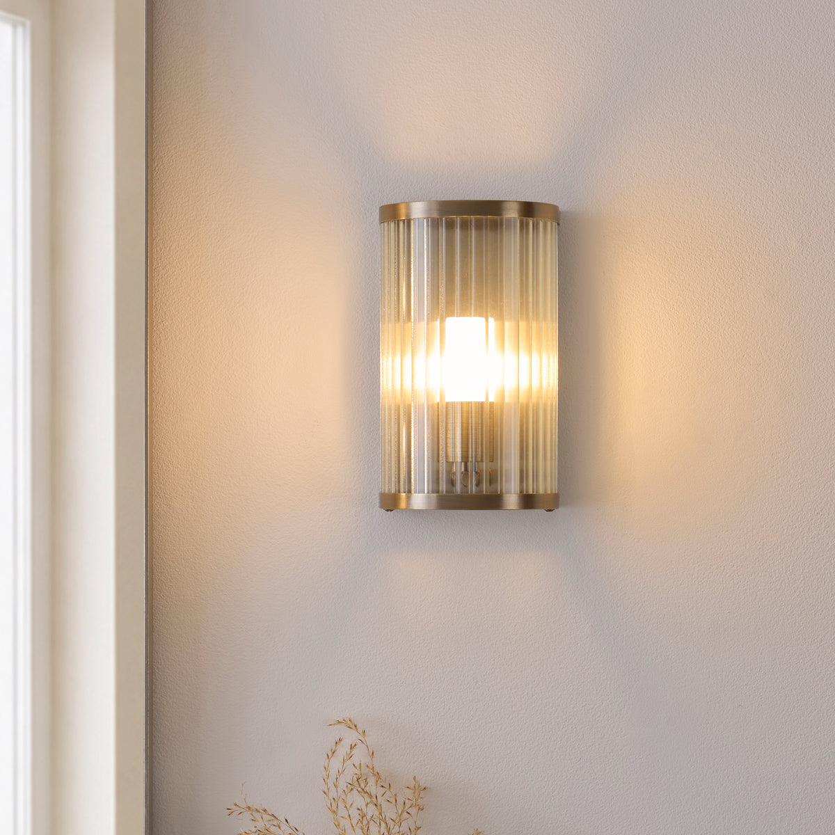 Ridgeton Antique Brass & Ribbed Glass Bathroom Wall Light IP44
