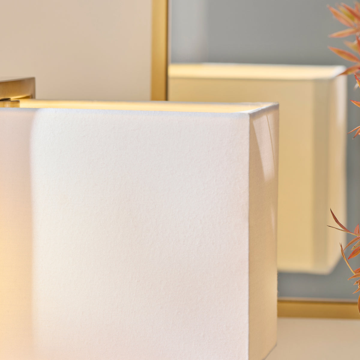 Seattle Aged Brass Table Lamp with Ivory Shade