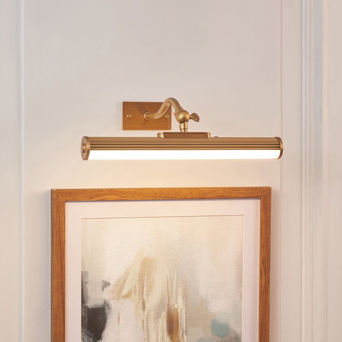 Kindos Warm Brass Rechargeable Picture Light