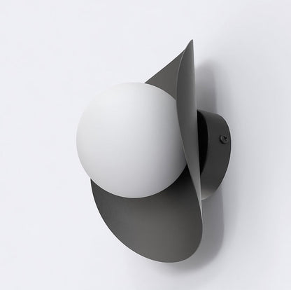 Fiero Wall Light Black & White