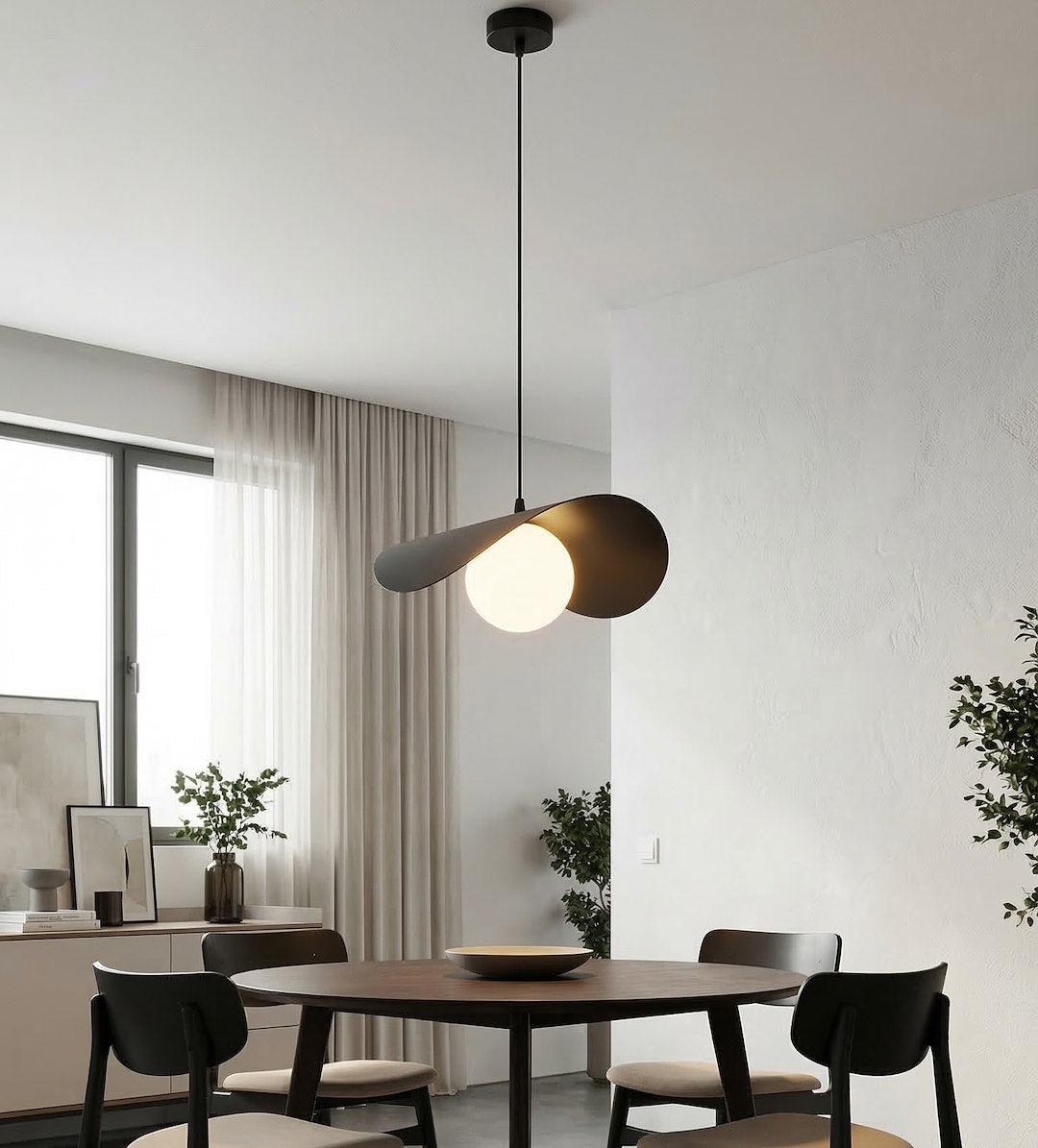 Ritual Medium Pendant Black
