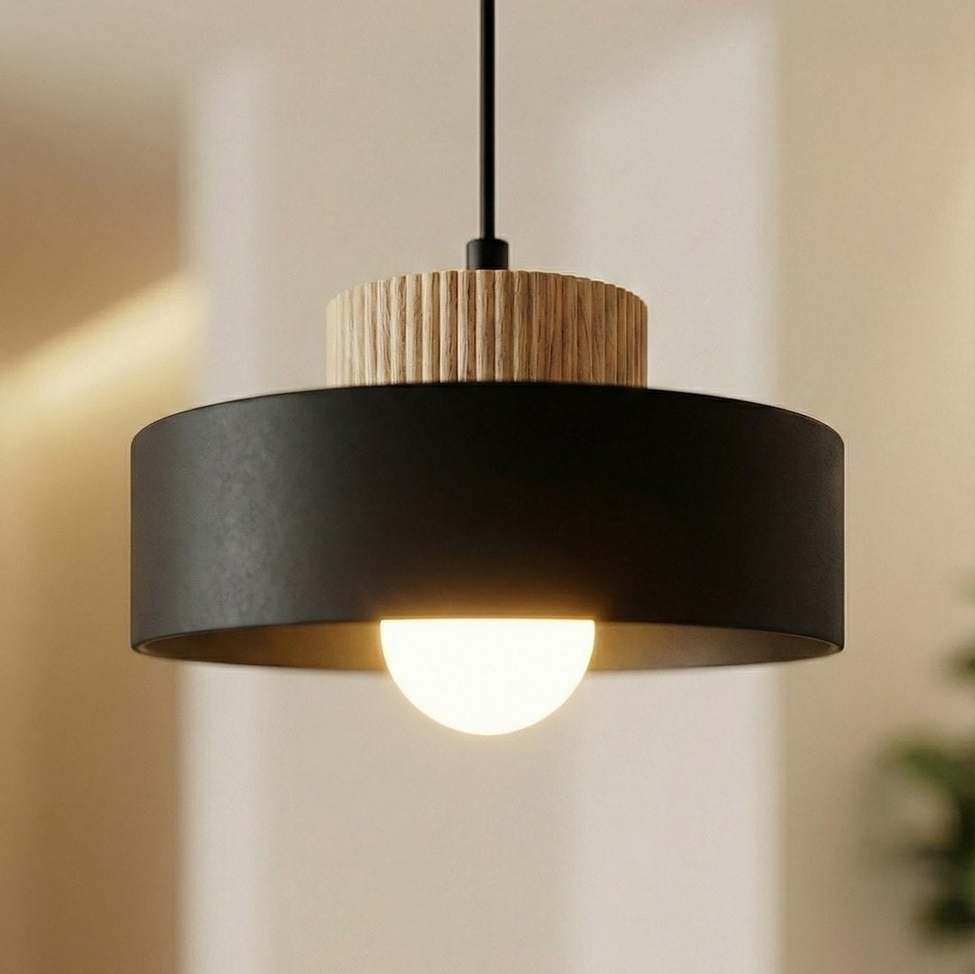 Kivi Small Pendant Black