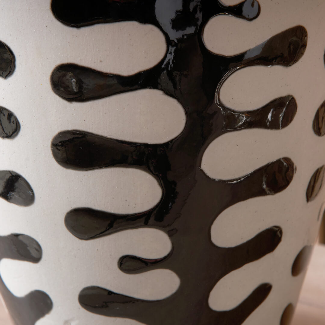 Elkorn Black and White Ceramic Table Lamp