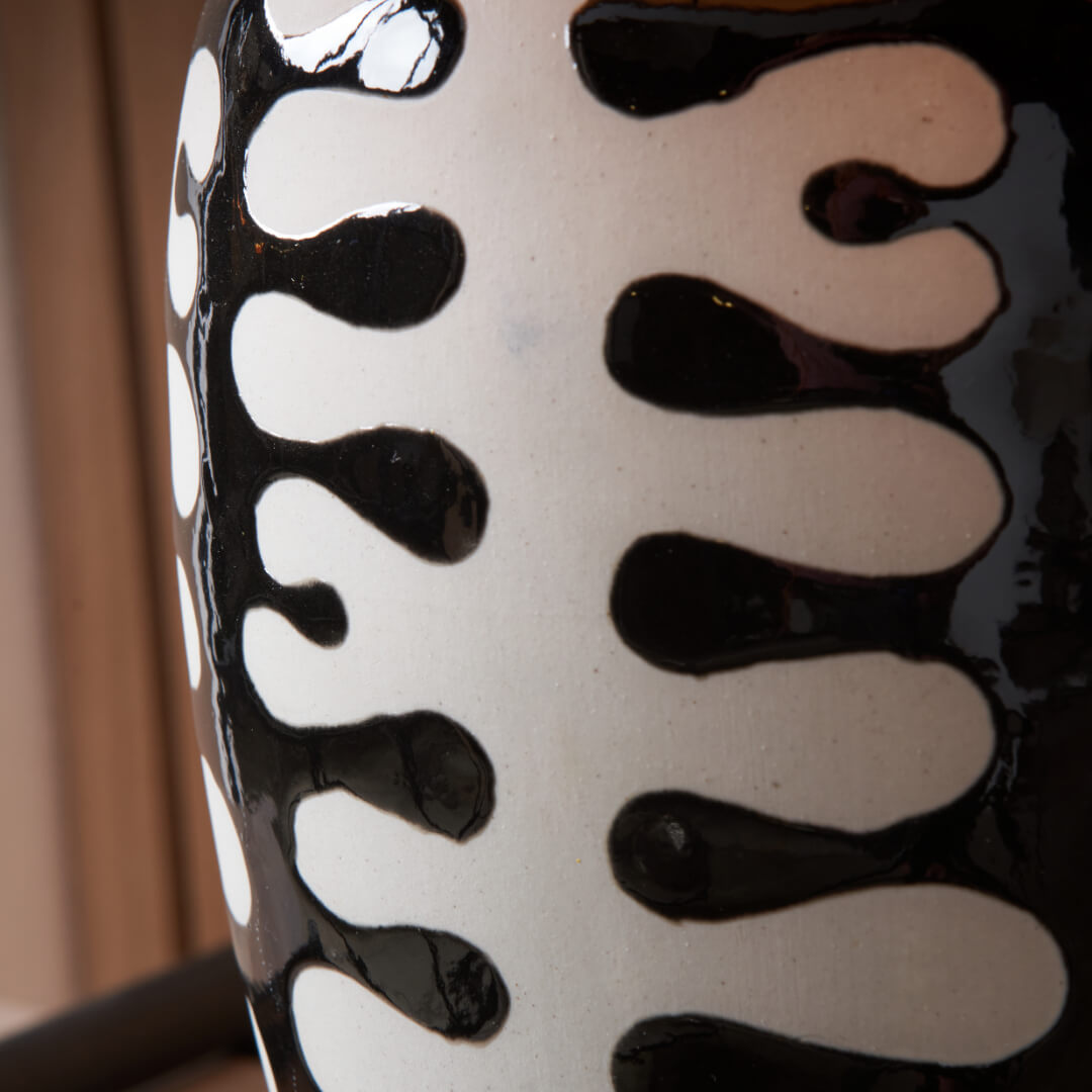 Elkorn Black and White Ceramic Table Lamp