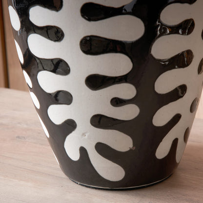 Elkorn Black and White Ceramic Table Lamp