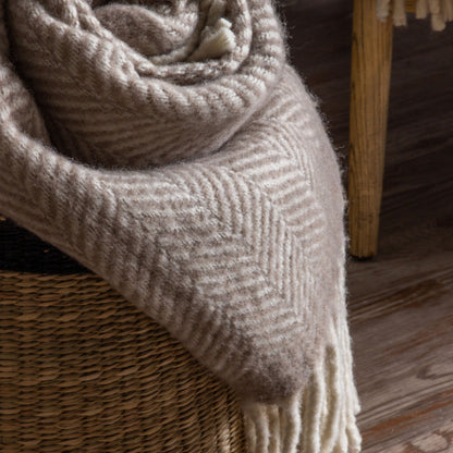 WOOL THROW TAUPE