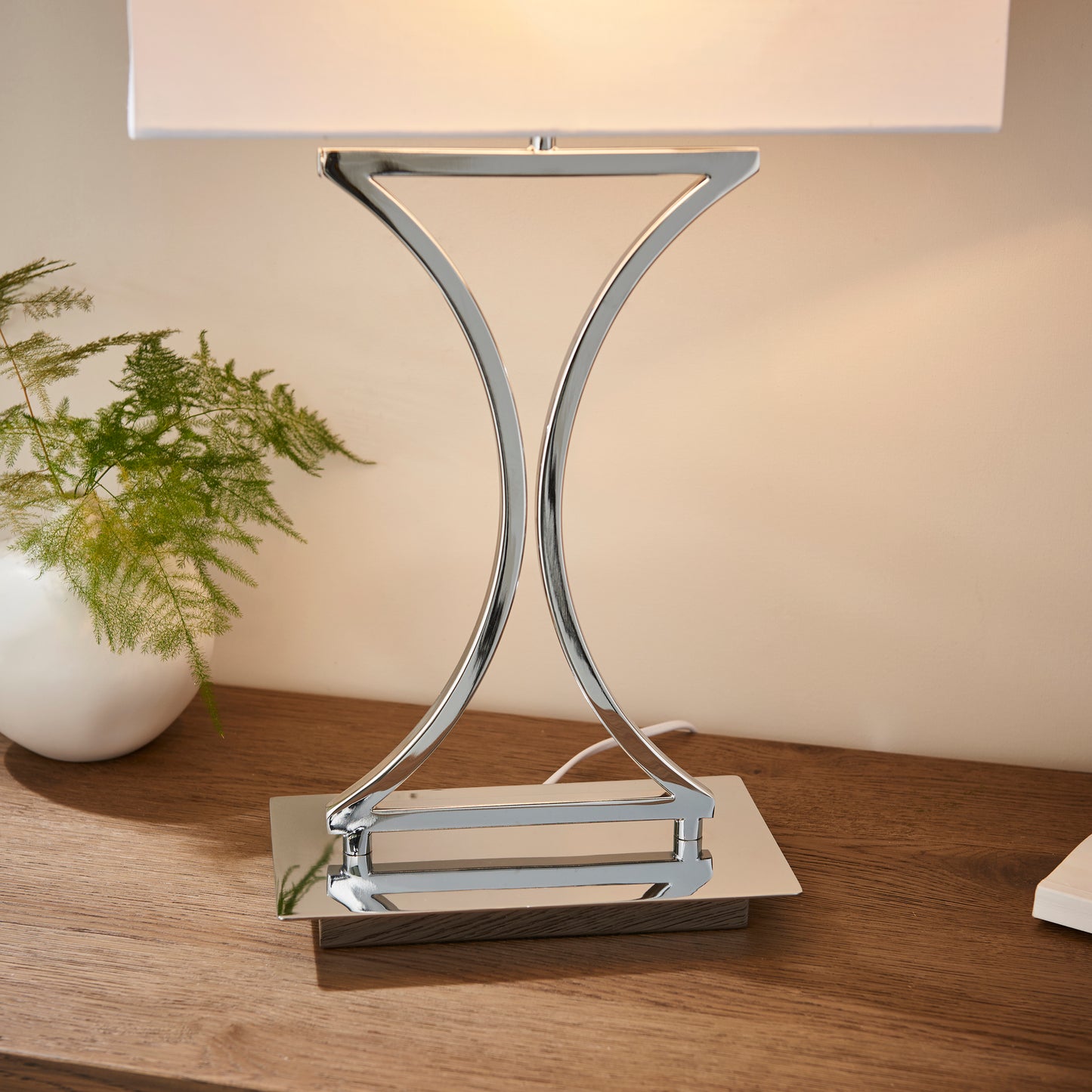 Epalle 1 Light Table Lamp