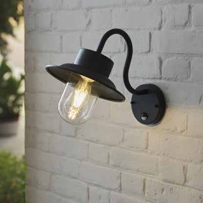 Chesham PIR 1 Light Wall Light Black