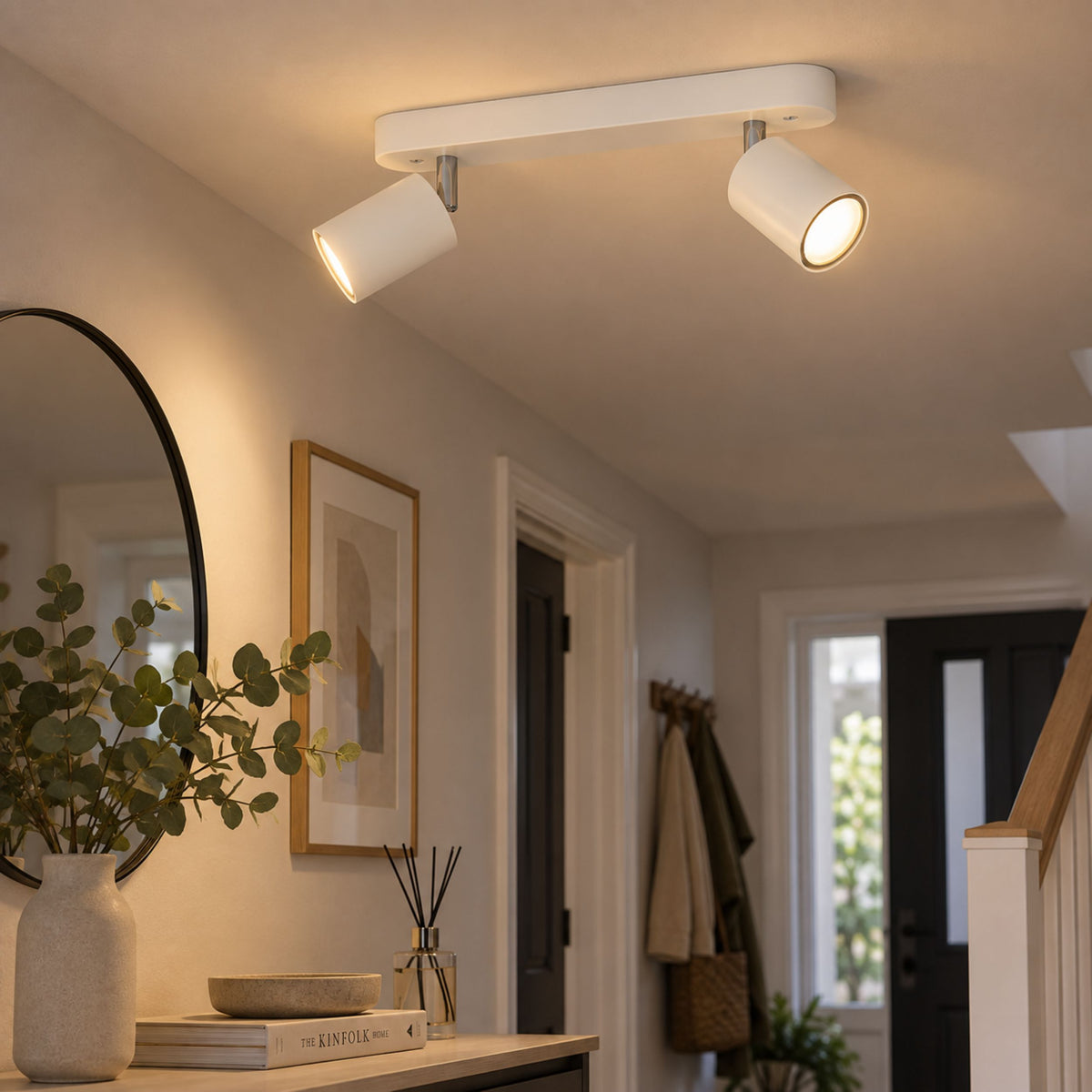 Reciso-e 2-Light White Spotlight Bar