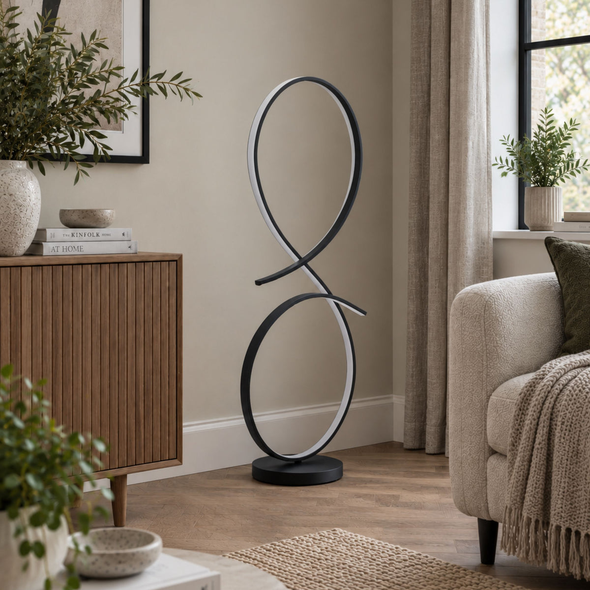 Serpins Black LED Floor Lamp