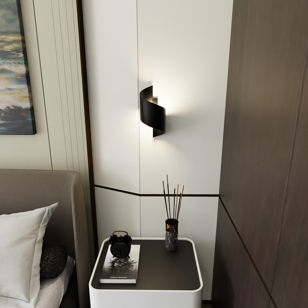 Spiner Wall Light Black