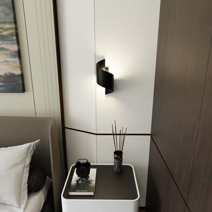 Spiner Wall Light Black