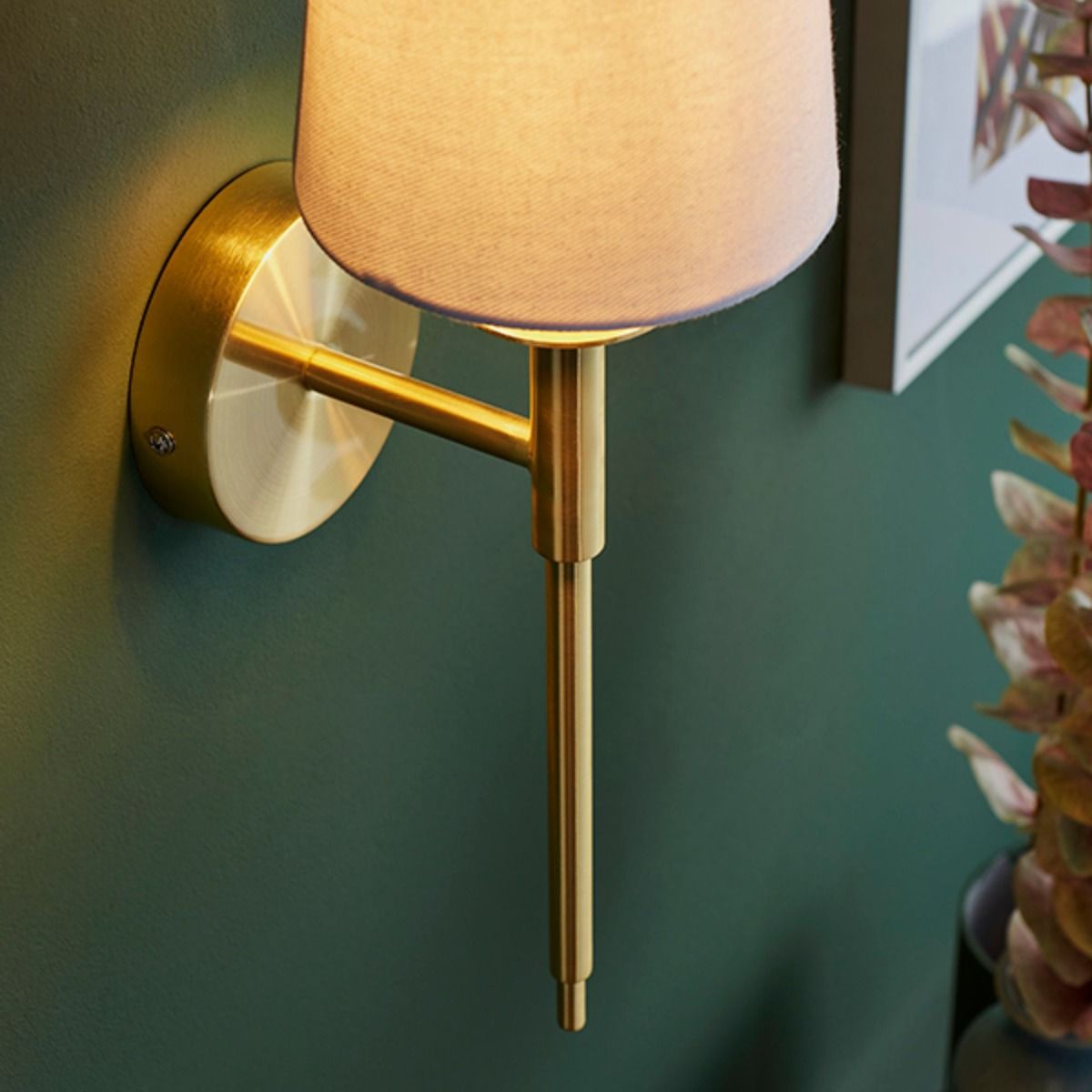 Carlota Brass and White Wall Bracket