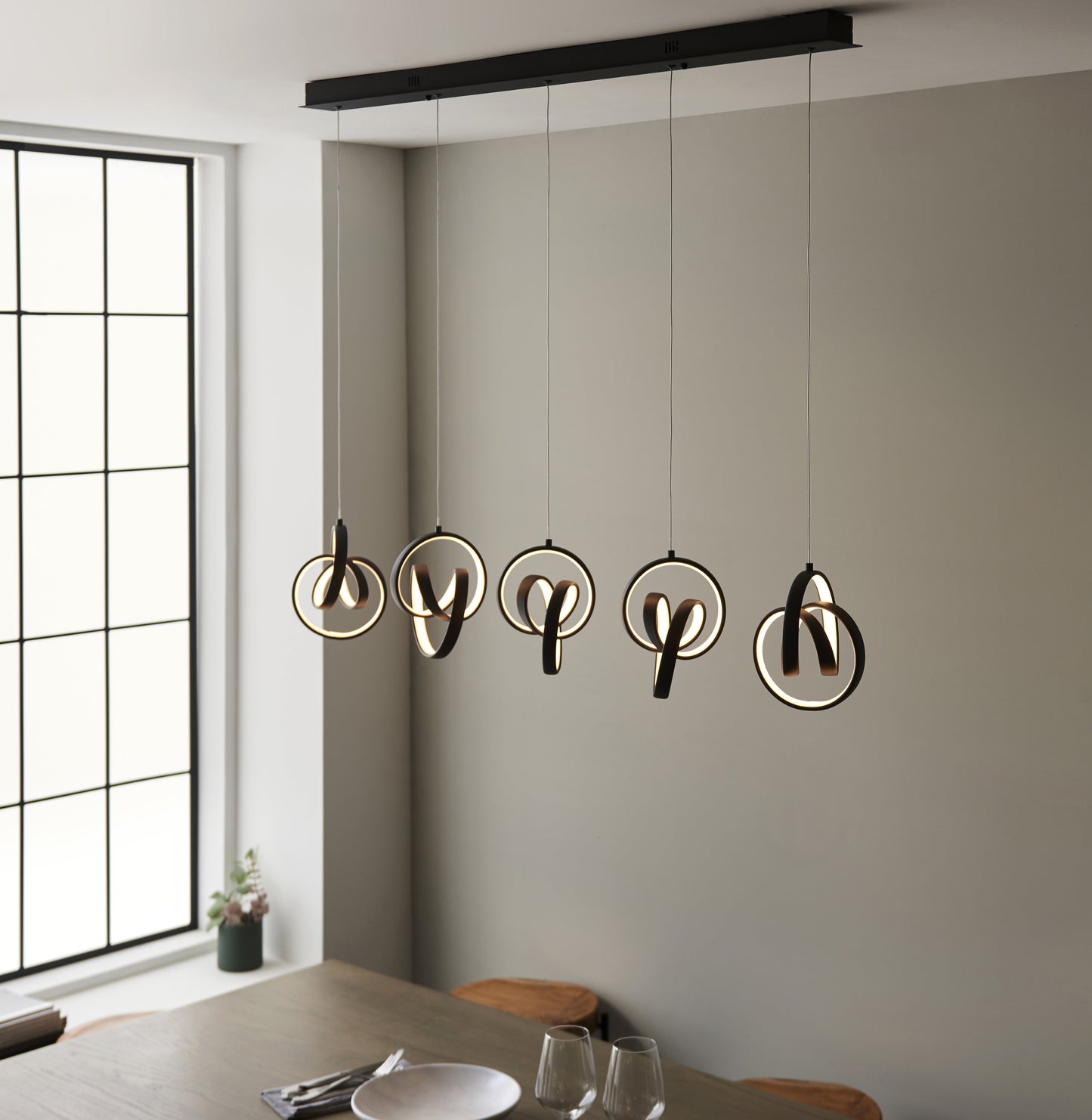 Cosma 5 Light Bar Pendant Black