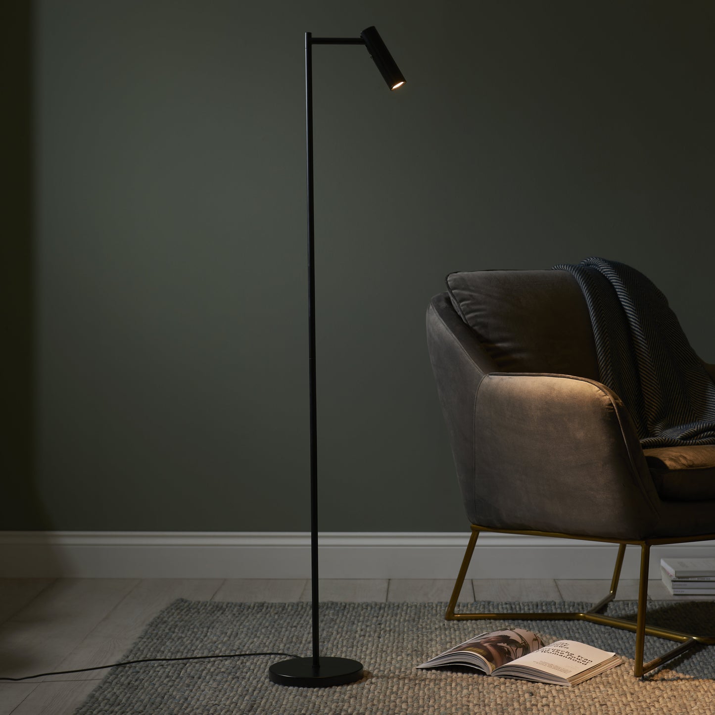 Dedicated Reader Task Floor Lamp Black